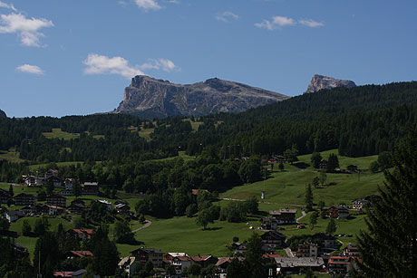Síelés nyaralását Cortina foto